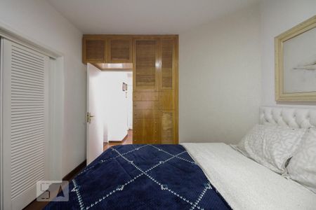 Apartamento à venda com 177m², 4 quartos e 4 vagas Apartamento à venda com 177m², 4 quartos e 4 vagasSuíte 2