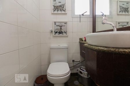 Apartamento à venda com 177m², 4 quartos e 4 vagas Apartamento à venda com 177m², 4 quartos e 4 vagasLavabo