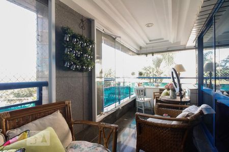 Sacada  de apartamento à venda com 4 quartos, 177m² em Alto da Mooca, São Paulo