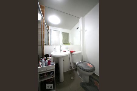 Apartamento para alugar com 67m², 3 quartos e 1 vagaBanheiro 