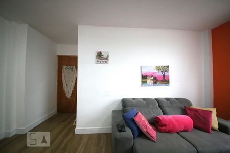 Apartamento para alugar com 67m², 3 quartos e 1 vagaSala