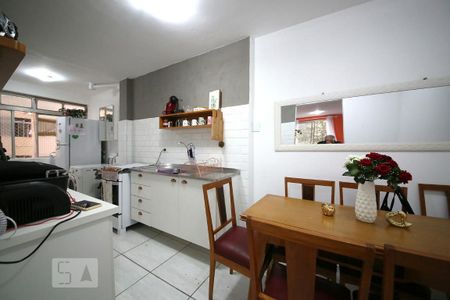 Apartamento para alugar com 67m², 3 quartos e 1 vagaCozinha 