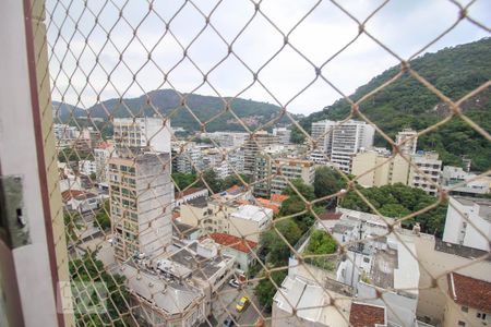 Apartamento à venda com 93m², 3 quartos e 2 vagas Apartamento à venda com 93m², 3 quartos e 2 vagasVista do Quarto 2