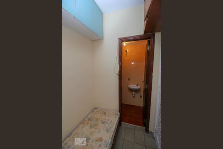 Apartamento à venda com 93m², 3 quartos e 2 vagas Apartamento à venda com 93m², 3 quartos e 2 vagasQuarto de Serviço