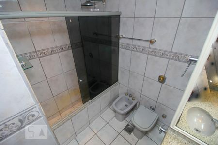 Apartamento à venda com 93m², 3 quartos e 2 vagas Apartamento à venda com 93m², 3 quartos e 2 vagasBanheiro da Suíte