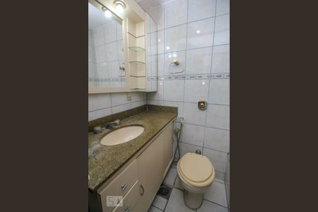 Apartamento à venda com 93m², 3 quartos e 2 vagas Apartamento à venda com 93m², 3 quartos e 2 vagasBanheiro Social