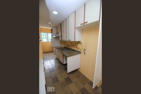 Apartamento à venda com 93m², 3 quartos e 2 vagas Apartamento à venda com 93m², 3 quartos e 2 vagasCozinha - Armários