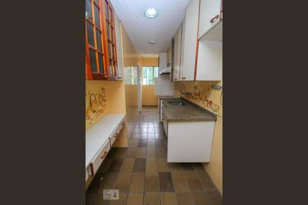 Apartamento à venda com 93m², 3 quartos e 2 vagas Apartamento à venda com 93m², 3 quartos e 2 vagasCozinha - Armários