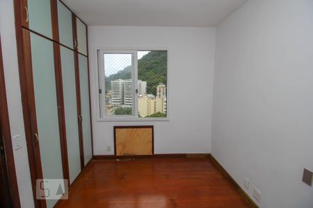 Apartamento à venda com 93m², 3 quartos e 2 vagas Apartamento à venda com 93m², 3 quartos e 2 vagasQuarto 3 - Suíte