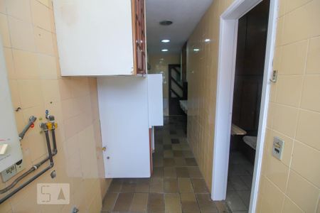 Apartamento à venda com 93m², 3 quartos e 2 vagas Apartamento à venda com 93m², 3 quartos e 2 vagasÁrea de Serviço