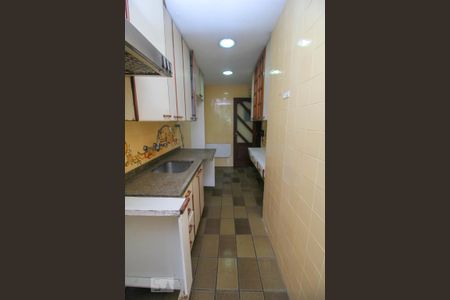 Apartamento à venda com 93m², 3 quartos e 2 vagas Apartamento à venda com 93m², 3 quartos e 2 vagasCozinha - Armários