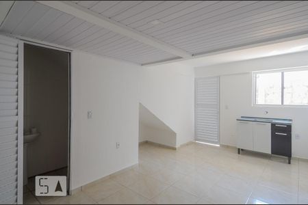 Sala de kitnet/studio para alugar com 1 quarto, 25m² em Santa Tereza, Porto Alegre