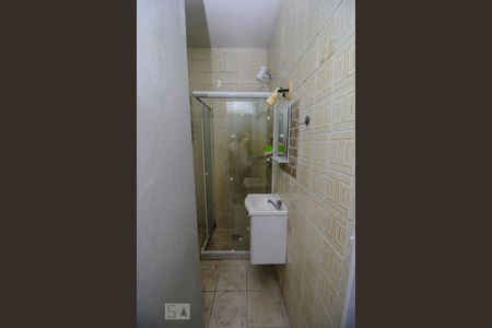 Banheiro de kitnet/studio para alugar com 1 quarto, 40m² em Centro, Rio de Janeiro