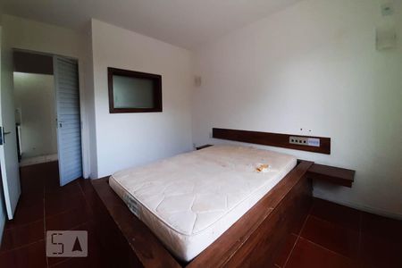 Quarto de apartamento para alugar com 1 quarto, 25m² em Santa Tereza, Porto Alegre