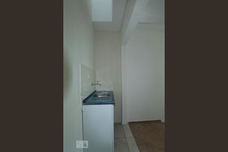 Cozinha de kitnet/studio para alugar com 1 quarto, 25m² em Santa Tereza, Porto Alegre