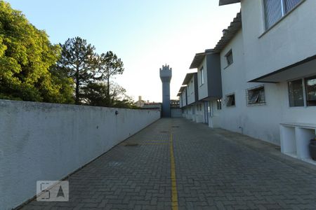 Garagem de kitnet/studio para alugar com 1 quarto, 25m² em Santa Tereza, Porto Alegre