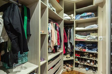 Apartamento à venda com 160m², 3 quartos e 2 vagasCloset