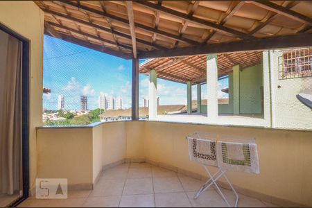 Casa de condomínio para alugar com 130m², 2 quartos e 2 vagas Casa de condomínio para alugar com 130m², 2 quartos e 2 vagasVaranda da Suíte 1