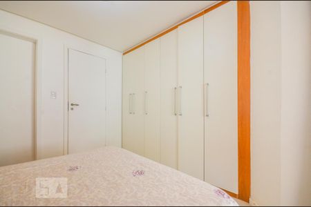 Casa de condomínio para alugar com 130m², 2 quartos e 2 vagas Casa de condomínio para alugar com 130m², 2 quartos e 2 vagasQuarto Suíte 1