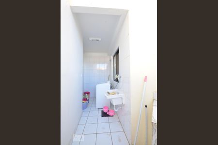 Casa de condomínio para alugar com 130m², 2 quartos e 2 vagas Casa de condomínio para alugar com 130m², 2 quartos e 2 vagasÁrea de Serviço
