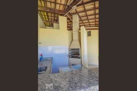 Casa de condomínio para alugar com 130m², 2 quartos e 2 vagas Casa de condomínio para alugar com 130m², 2 quartos e 2 vagasÁrea comum - Churrasqueira