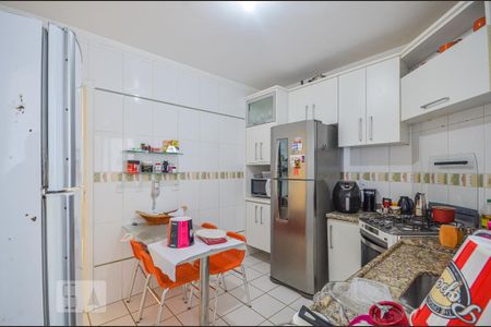 Casa de condomínio para alugar com 130m², 2 quartos e 2 vagas Casa de condomínio para alugar com 130m², 2 quartos e 2 vagasCozinha