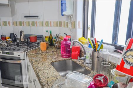 Casa de condomínio para alugar com 130m², 2 quartos e 2 vagas Casa de condomínio para alugar com 130m², 2 quartos e 2 vagasCozinha