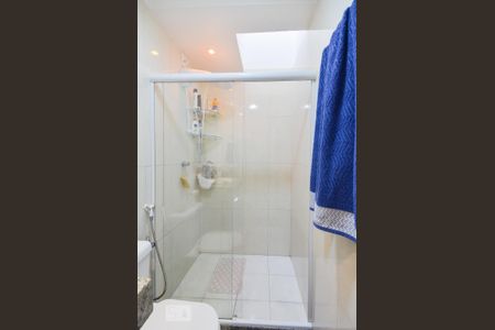 Casa de condomínio para alugar com 130m², 2 quartos e 2 vagas Casa de condomínio para alugar com 130m², 2 quartos e 2 vagasBanheiro da Suíte 2