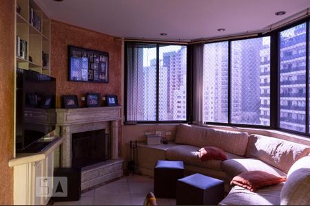 Sala de TV de apartamento à venda com 4 quartos, 218m² em Santana, São Paulo