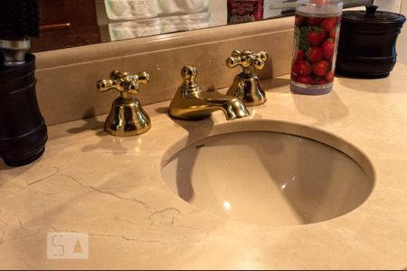 Apartamento à venda com 218m², 4 quartos e 3 vagas Apartamento à venda com 218m², 4 quartos e 3 vagasBanheiro