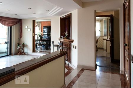 Apartamento à venda com 218m², 4 quartos e 3 vagas Apartamento à venda com 218m², 4 quartos e 3 vagasSala