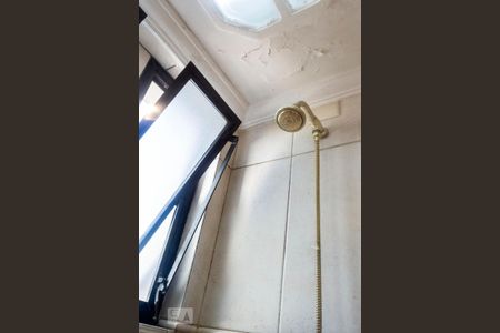 Apartamento à venda com 218m², 4 quartos e 3 vagas Apartamento à venda com 218m², 4 quartos e 3 vagasBanheiro da suíte 1