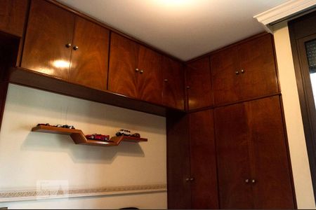 Apartamento à venda com 218m², 4 quartos e 3 vagas Apartamento à venda com 218m², 4 quartos e 3 vagasQuarto 2