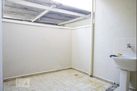 Casa à venda com 192m², 5 quartos e 1 vagaCasa 1 - Lavanderia