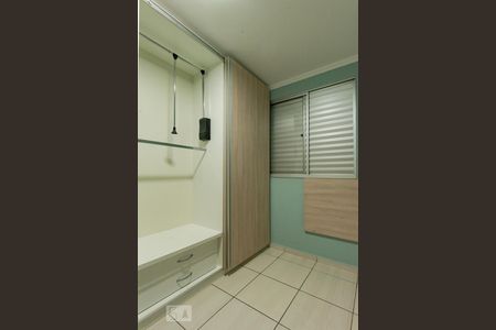 Apartamento à venda com 63m², 3 quartos e 2 vagasQuarto 2 - Armários