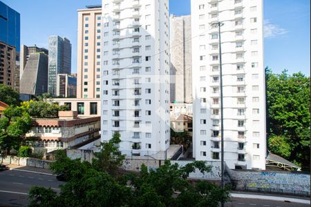 Vista da Sala de apartamento para alugar com 2 quartos, 52m² em Bela Vista, São Paulo
