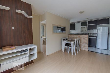 Sala de apartamento para alugar com 2 quartos, 50m² em Vila Marieta, Campinas