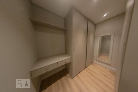 Closet de apartamento para alugar com 1 quarto, 58m² em Vila Izabel, Curitiba