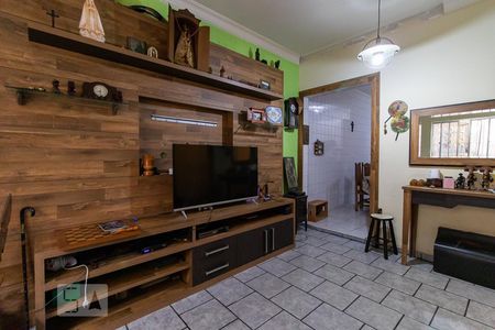 Sala de TV de casa à venda com 4 quartos, 250m² em Centro, Osasco