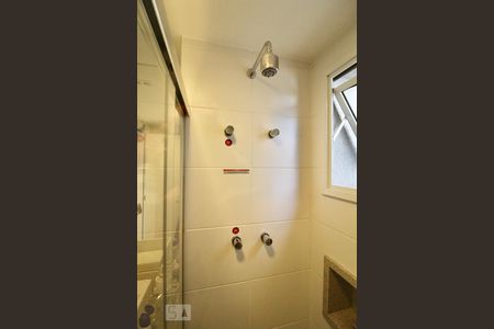 Apartamento à venda com 92m², 3 quartos e 2 vagasBanheiro 2