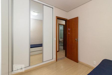quarto 2 de apartamento para alugar com 2 quartos, 65m² em Minas Brasil, Belo Horizonte