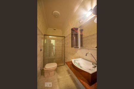 Casa à venda com 165m², 3 quartos e 2 vagasbanheiro