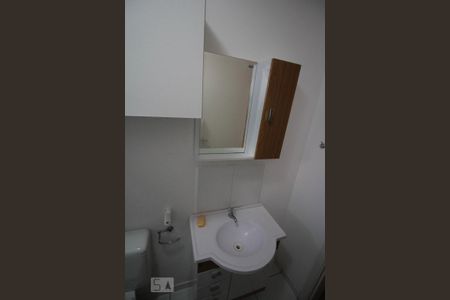 Apartamento à venda com 56m², 2 quartos e 1 vaga Apartamento à venda com 56m², 2 quartos e 1 vagaBanheiro