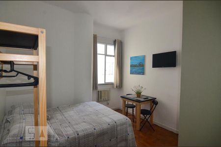 Sala / Quarto de kitnet/studio para alugar com 1 quarto, 28m² em Botafogo, Rio de Janeiro