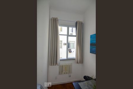 Sala / Quarto de kitnet/studio para alugar com 1 quarto, 28m² em Botafogo, Rio de Janeiro