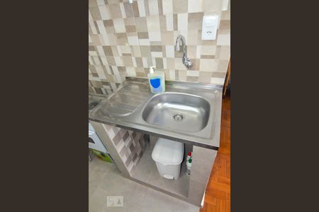 Cozinha de kitnet/studio para alugar com 1 quarto, 28m² em Botafogo, Rio de Janeiro