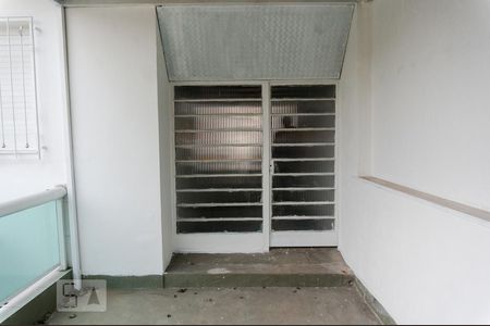 Casa para alugar com 110m², 3 quartos e 2 vagas Casa para alugar com 110m², 3 quartos e 2 vagasTerraço