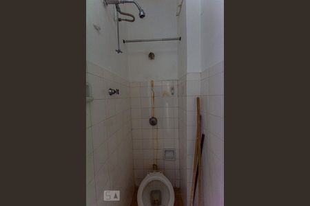 Apartamento para alugar com 60m², 2 quartos e sem vagaBanheiro de Serviço