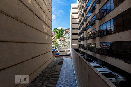 Vista da Sala de apartamento para alugar com 2 quartos, 60m² em Centro, Niterói