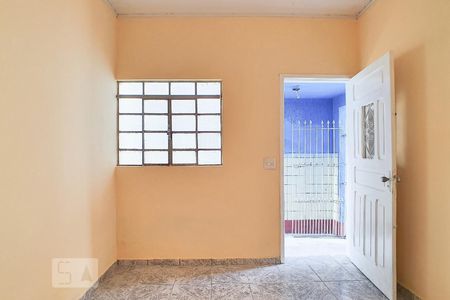 Sala  de casa para alugar com 1 quarto, 40m² em Vila Nhocune, São Paulo